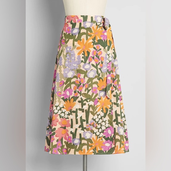 Princess Highway Dresses & Skirts - Princess Highway - My Watercolor Garden Wrap Skirt, Yellow, size small NWOT